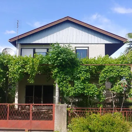 Appartamento Relax House Emb