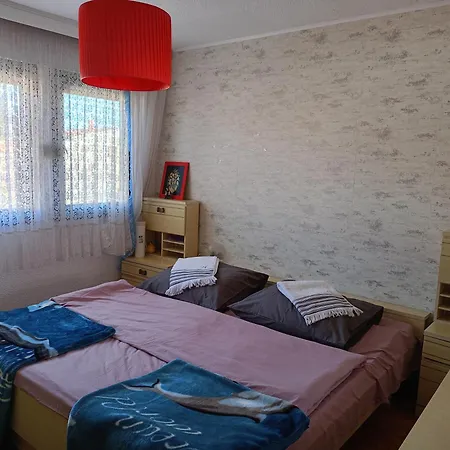 Relax House Emb *